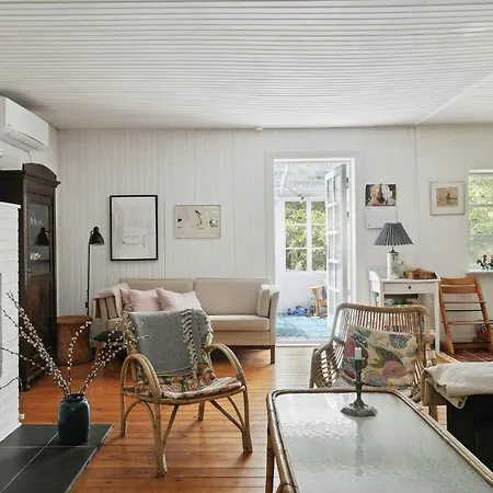 Lovely Plot With Sunroom And Surroundings * Vejby