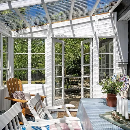 Lovely Plot With Sunroom And Surroundings Holiday home